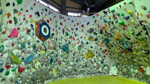 岡山県のクライミング施設「Bon（ボン） クライミングジム」